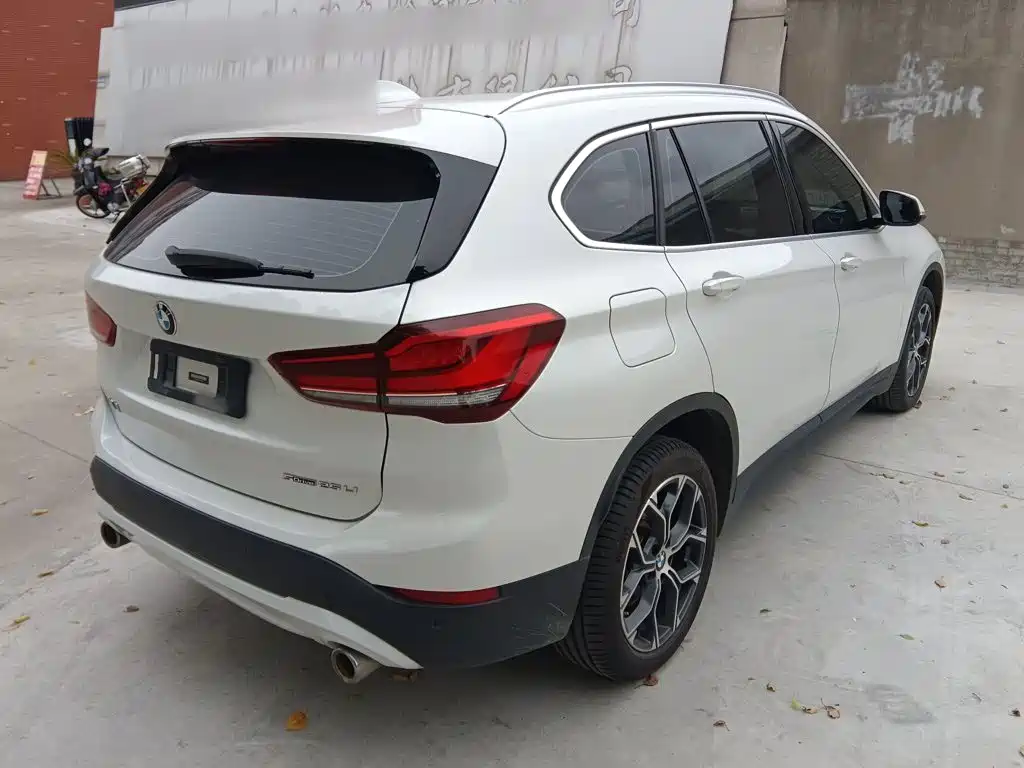 BMW X1 — фото 4