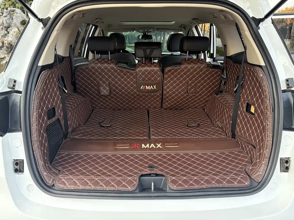 BYD MAX — фото 17