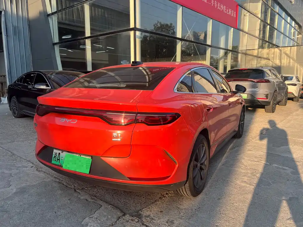BYD Qin L — фото 9