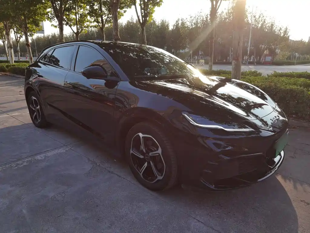 BYD Seal 06GT — фото 10