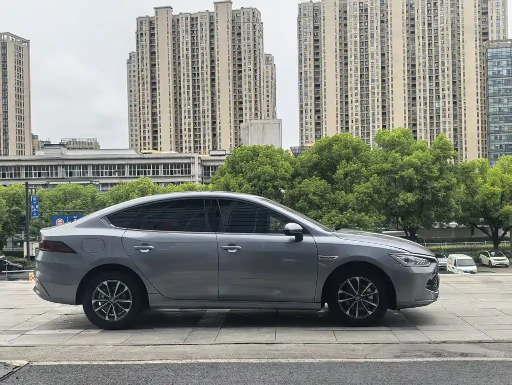 BYD Qin PLUS — фото 4