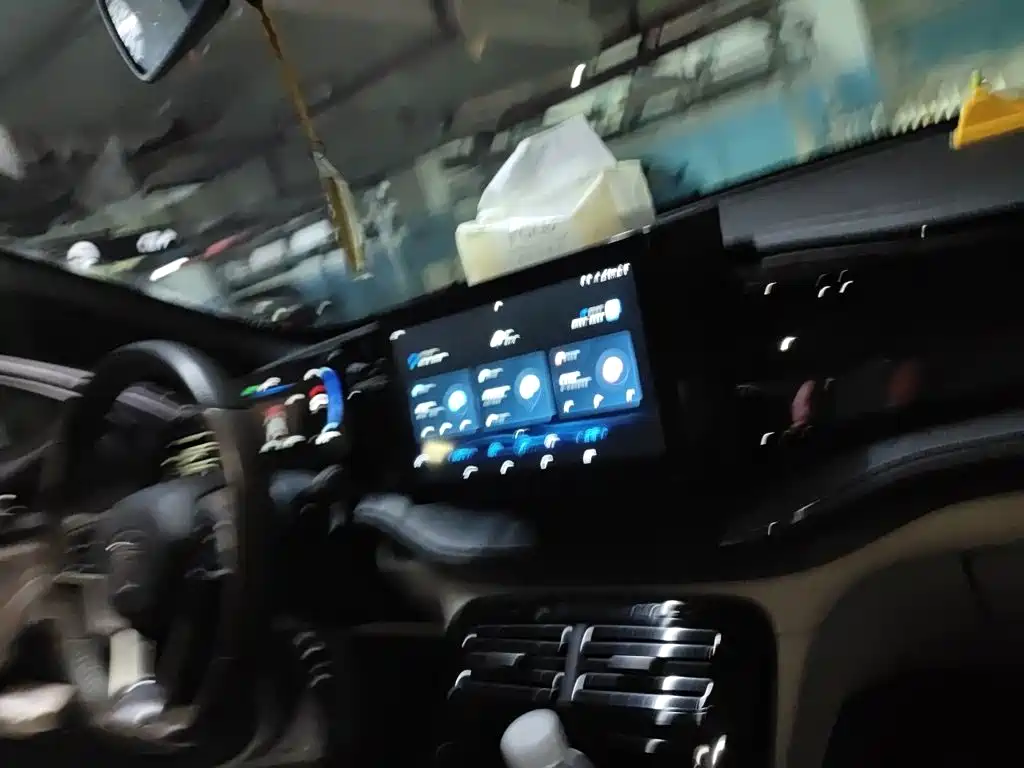 BYD Qin PLUS — фото 20