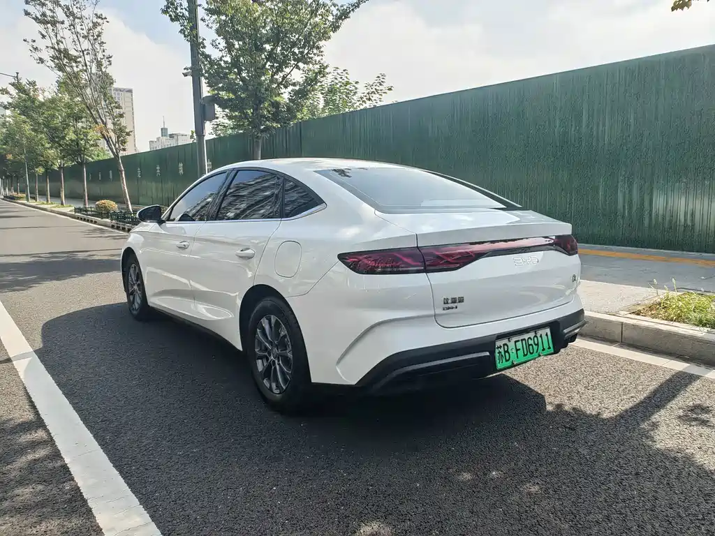BYD Qin L — фото 7
