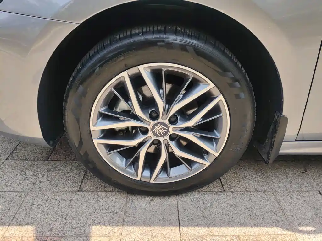 BYD Qin PLUS — фото 15