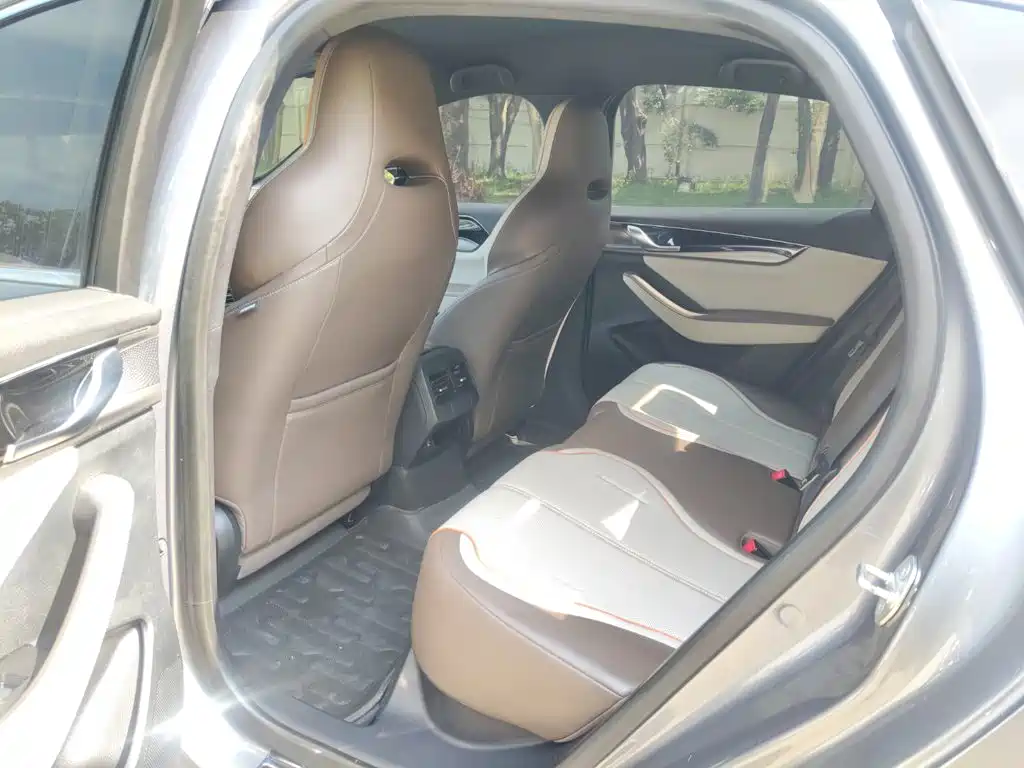 BYD Qin PLUS — фото 10