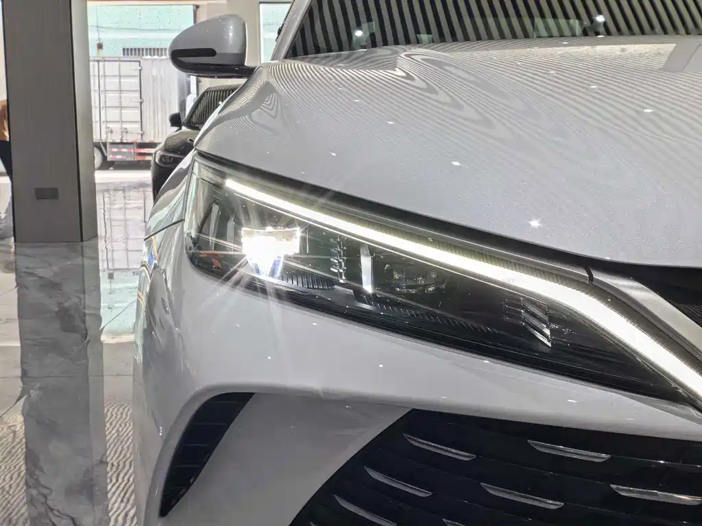 BYD Qin L — фото 23