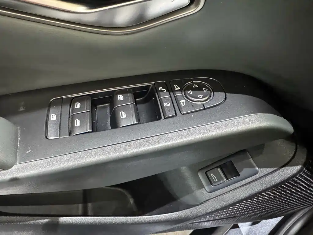 BYD Qin L — фото 15