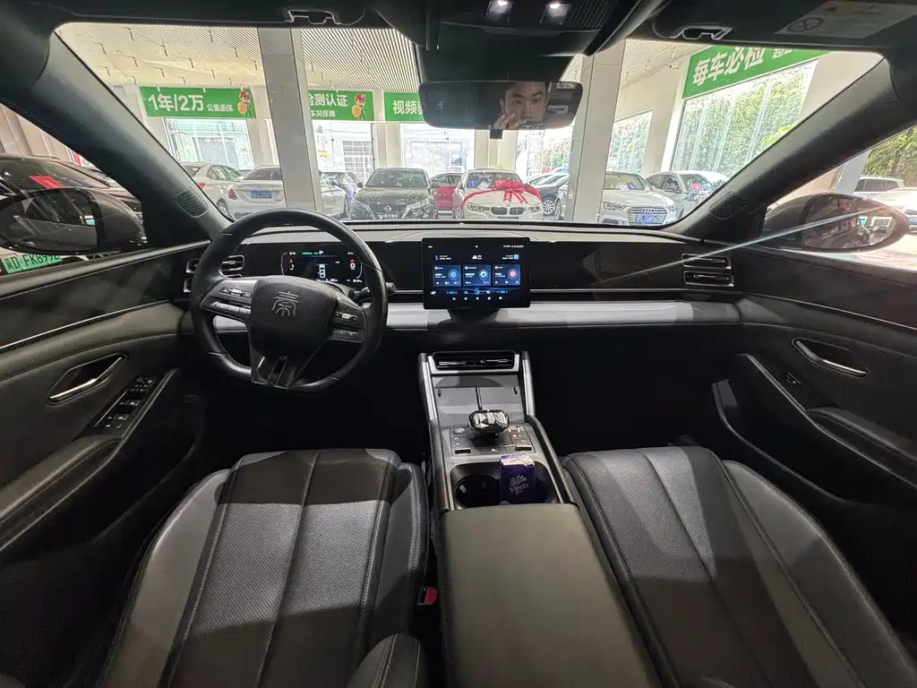 BYD Qin L — фото 9
