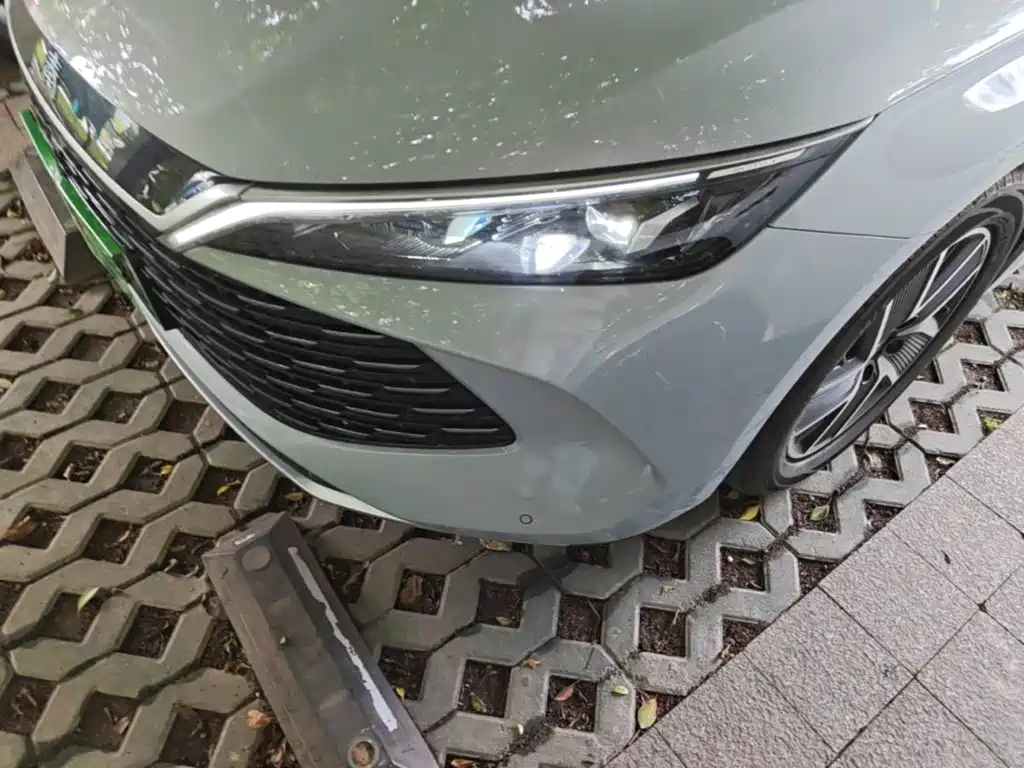 BYD Qin L — фото 23