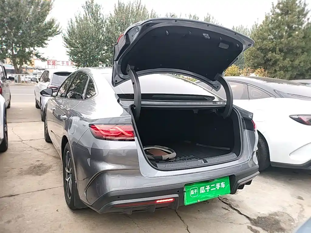 BYD Qin L — фото 18