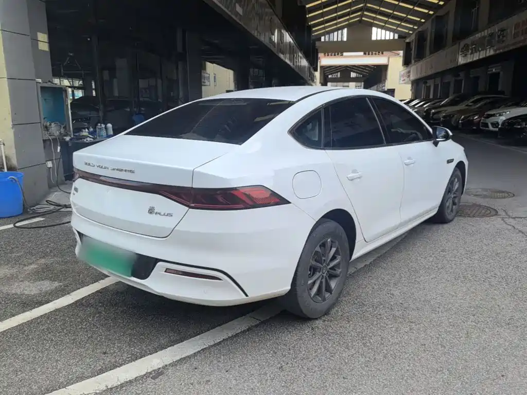 BYD Qin PLUS — фото 7