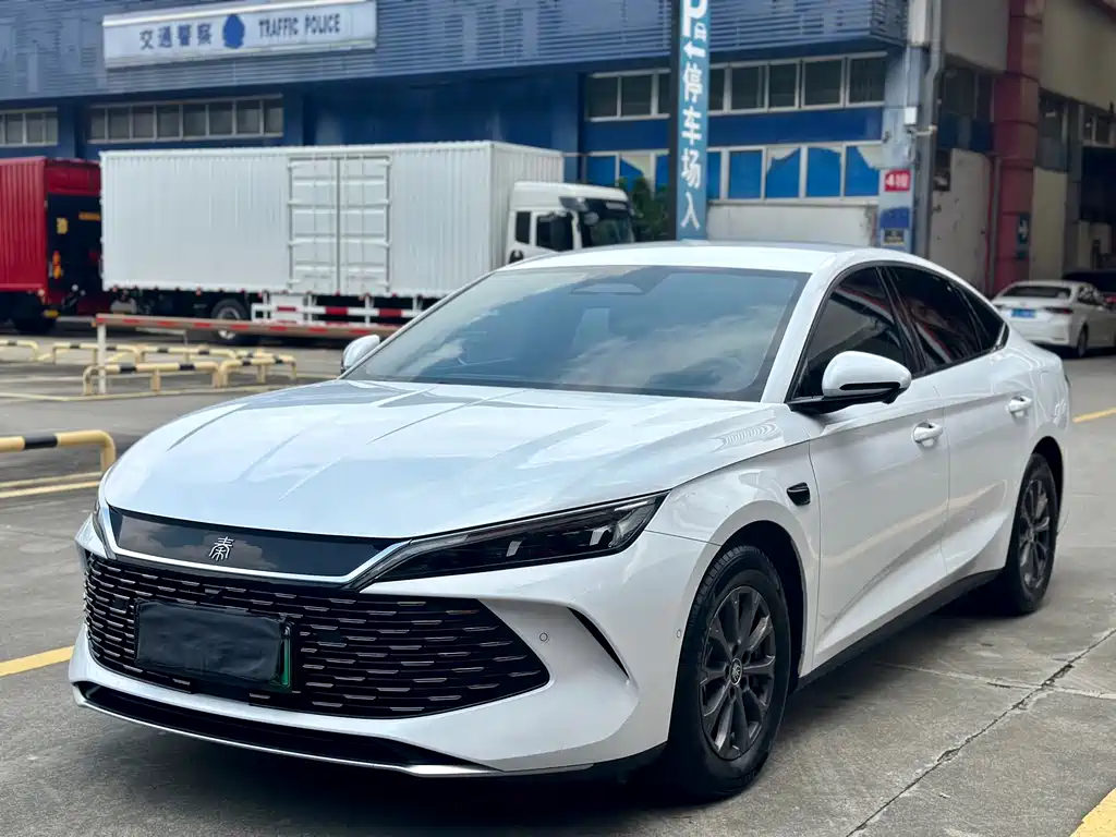 BYD Qin L — фото 2