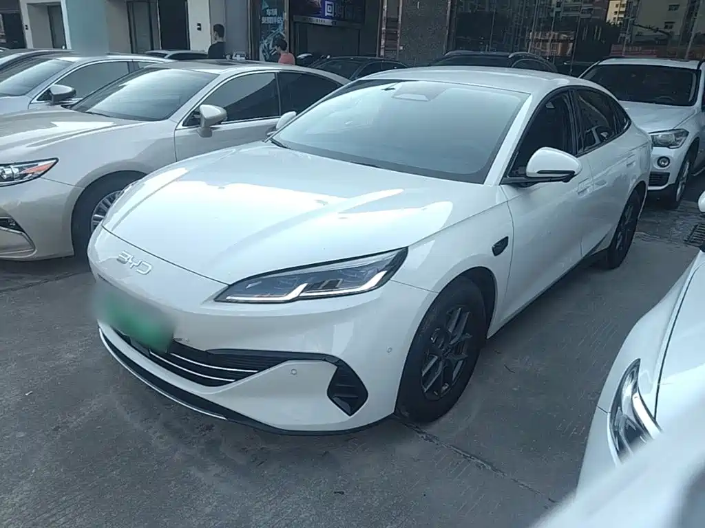 BYD Seal 06 — фото 1