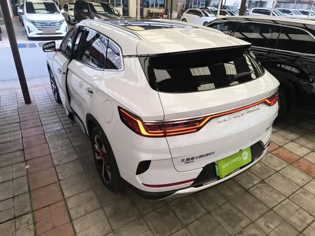 BYD PLUS New Energy — фото 5