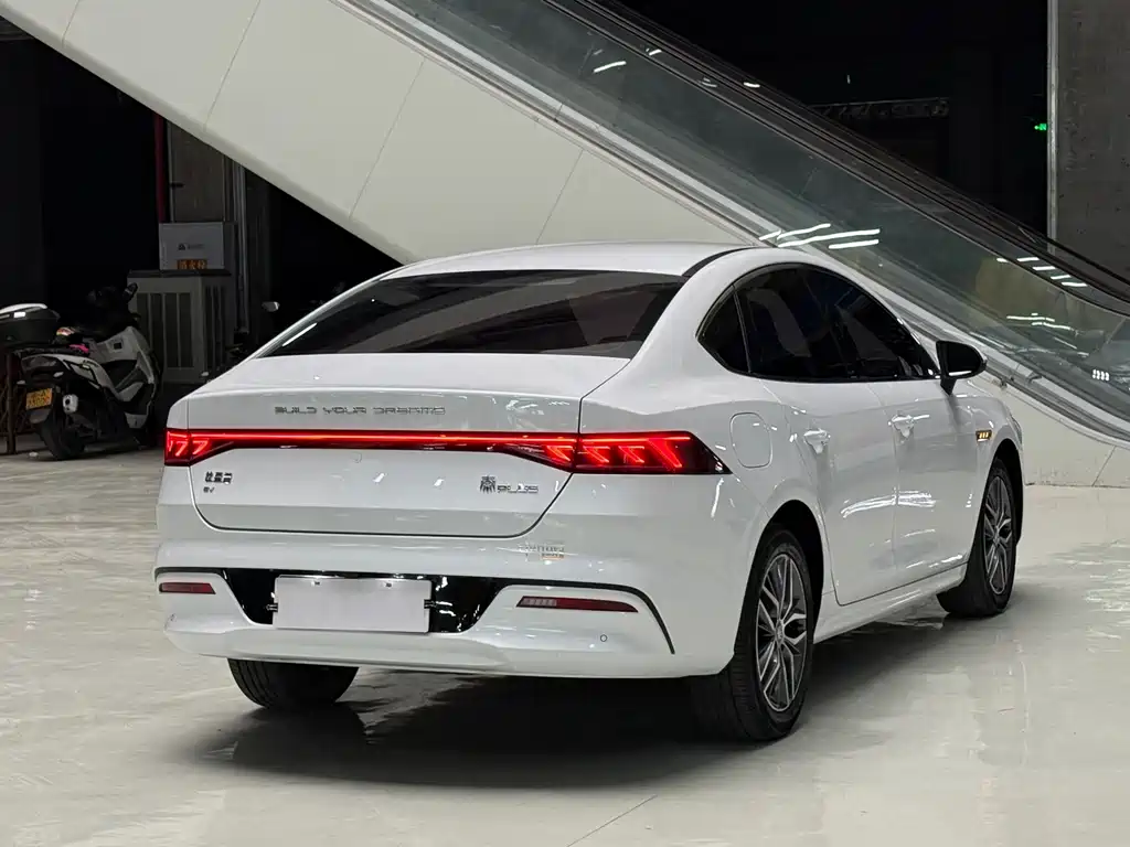 BYD Qin PLUS — фото 7