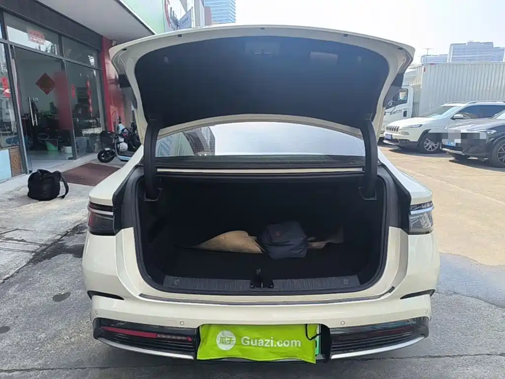 BYD Seal 07 DM-i — фото 18