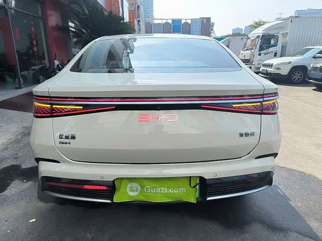 BYD Seal 07 DM-i — фото 5