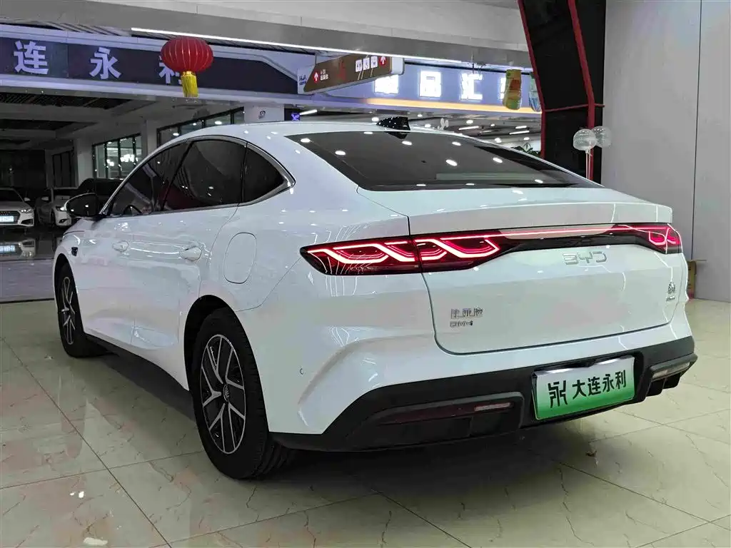BYD Qin L — фото 17