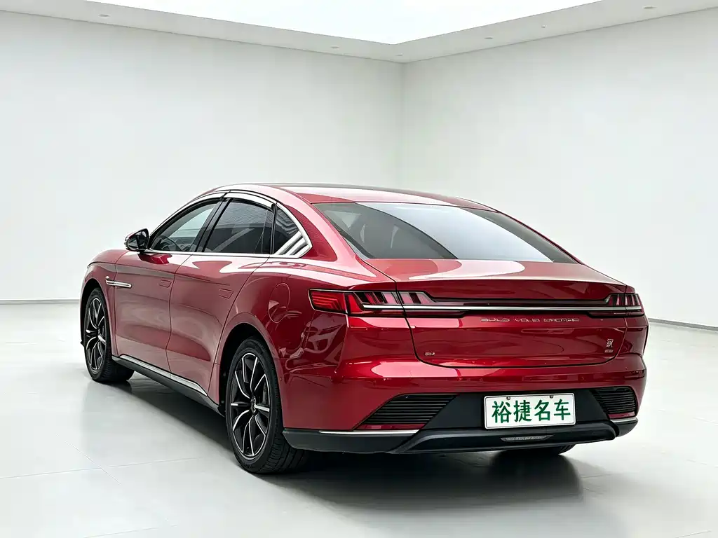 BYD Han — фото 4