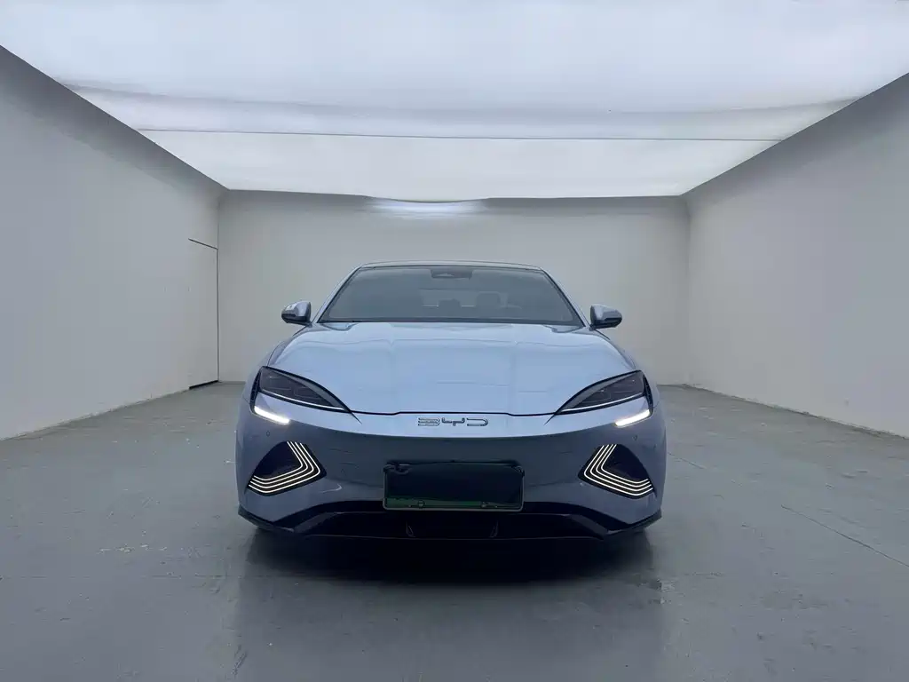 BYD Seal — фото 2