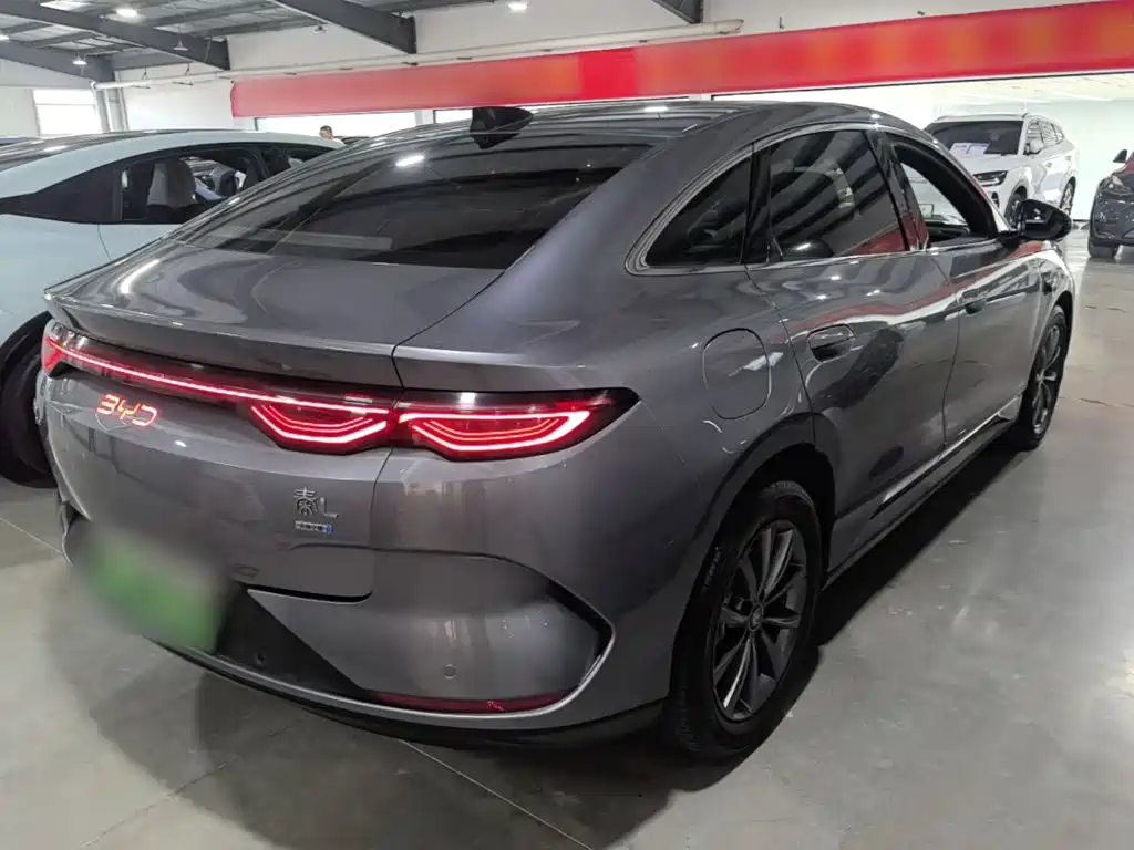 BYD Qin L — фото 6