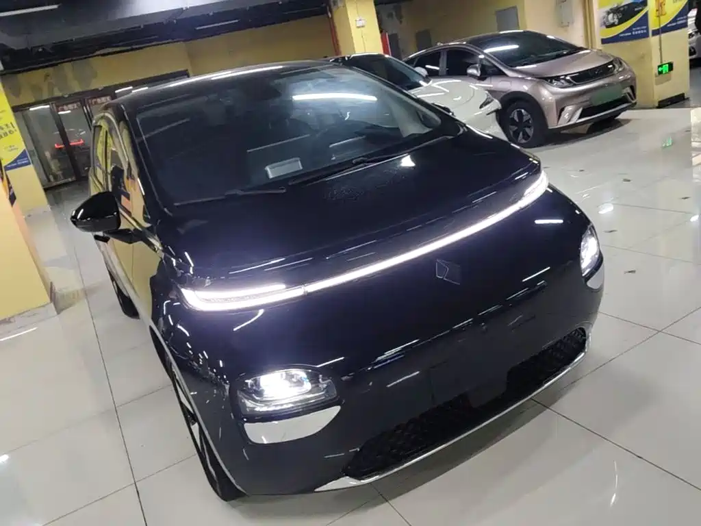 Baojun Yunduo — фото 3