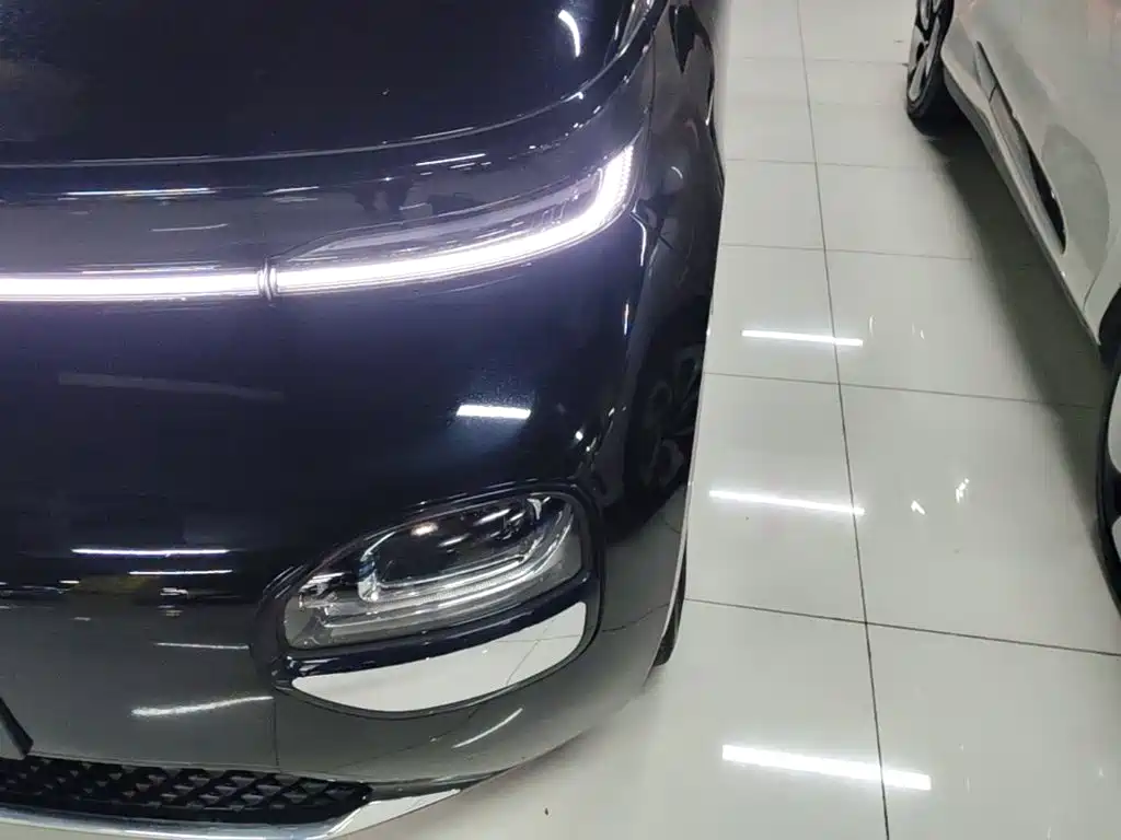 Baojun Yunduo — фото 23