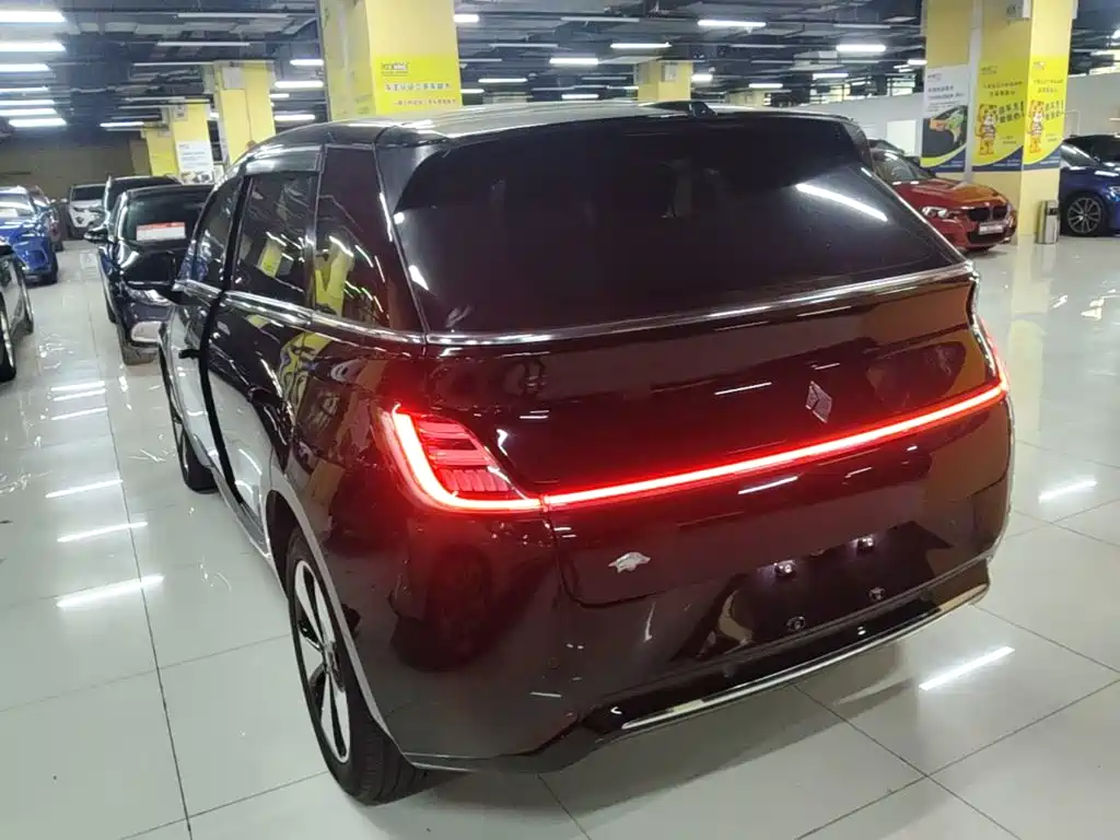 Baojun Yunduo — фото 4