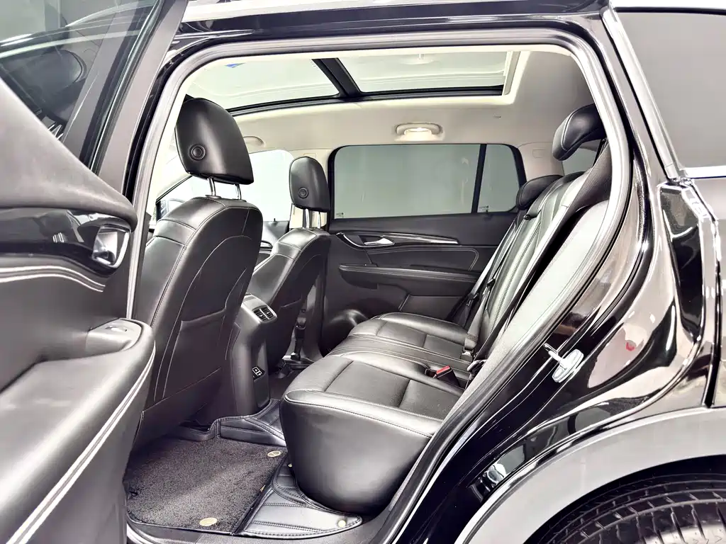 Buick Envision Plus — фото 5