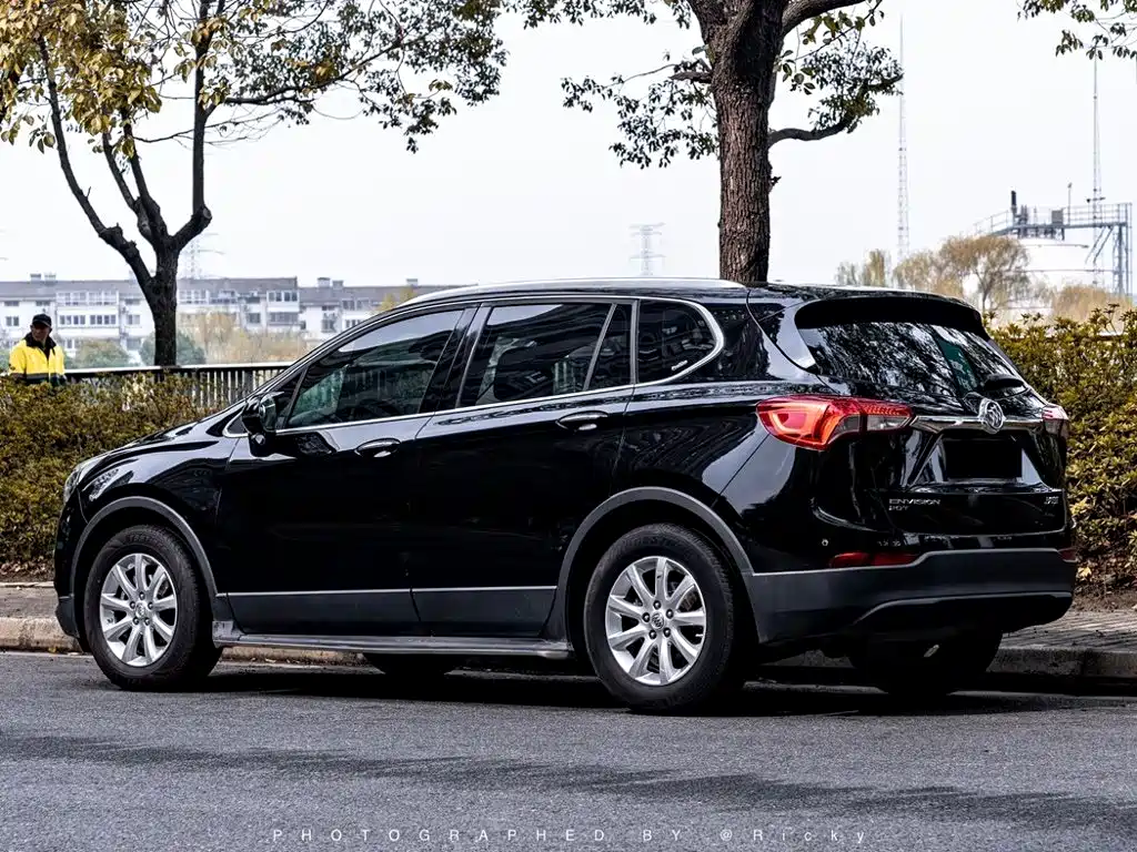 Buick Envision Plus — фото 11