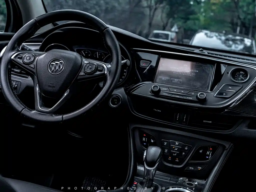 Buick Envision Plus — фото 5