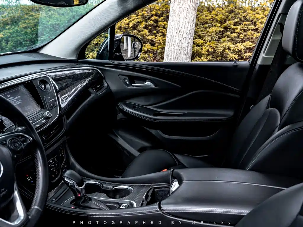 Buick Envision Plus — фото 8