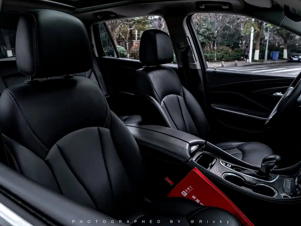 Buick Envision Plus — фото 9