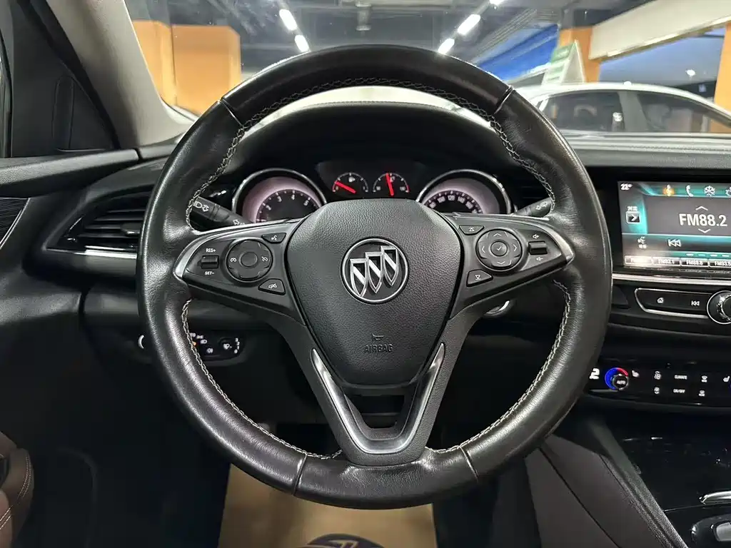Buick Regal — фото 10