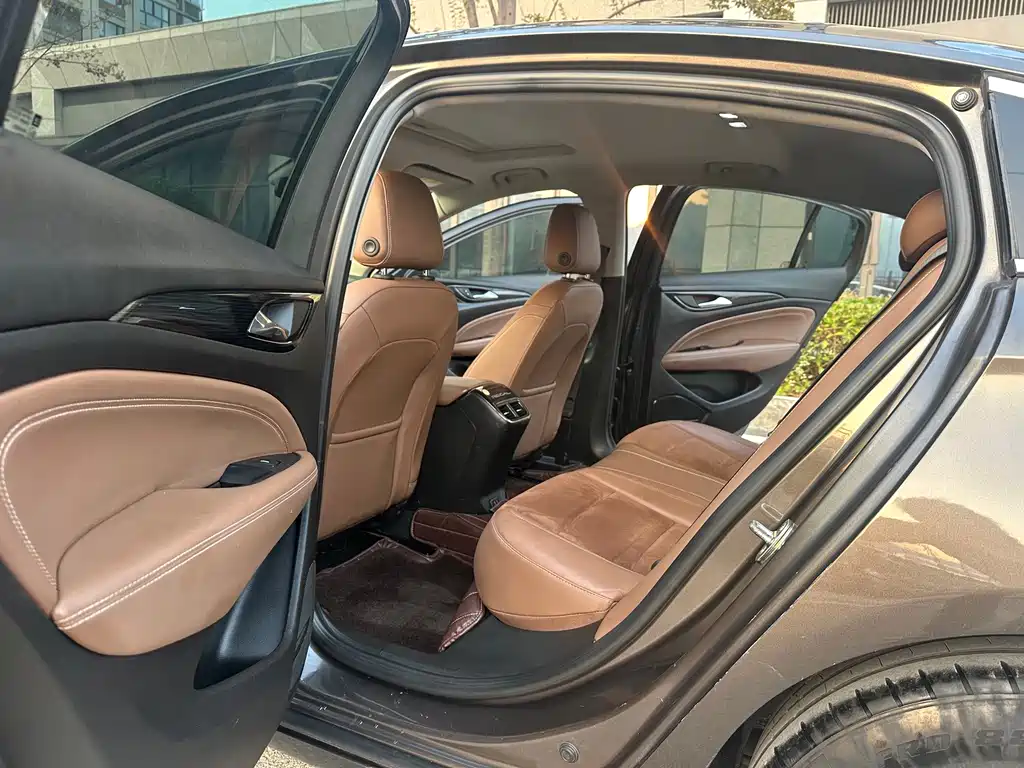 Buick Regal — фото 6