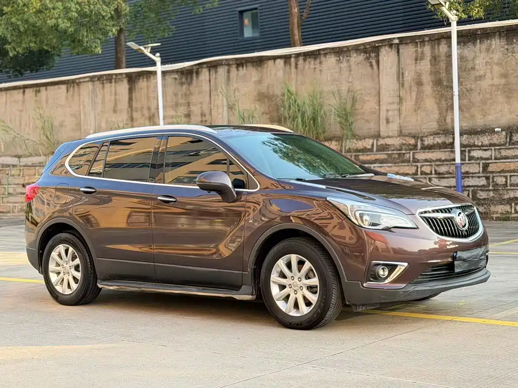 Buick Envision Plus — фото 3