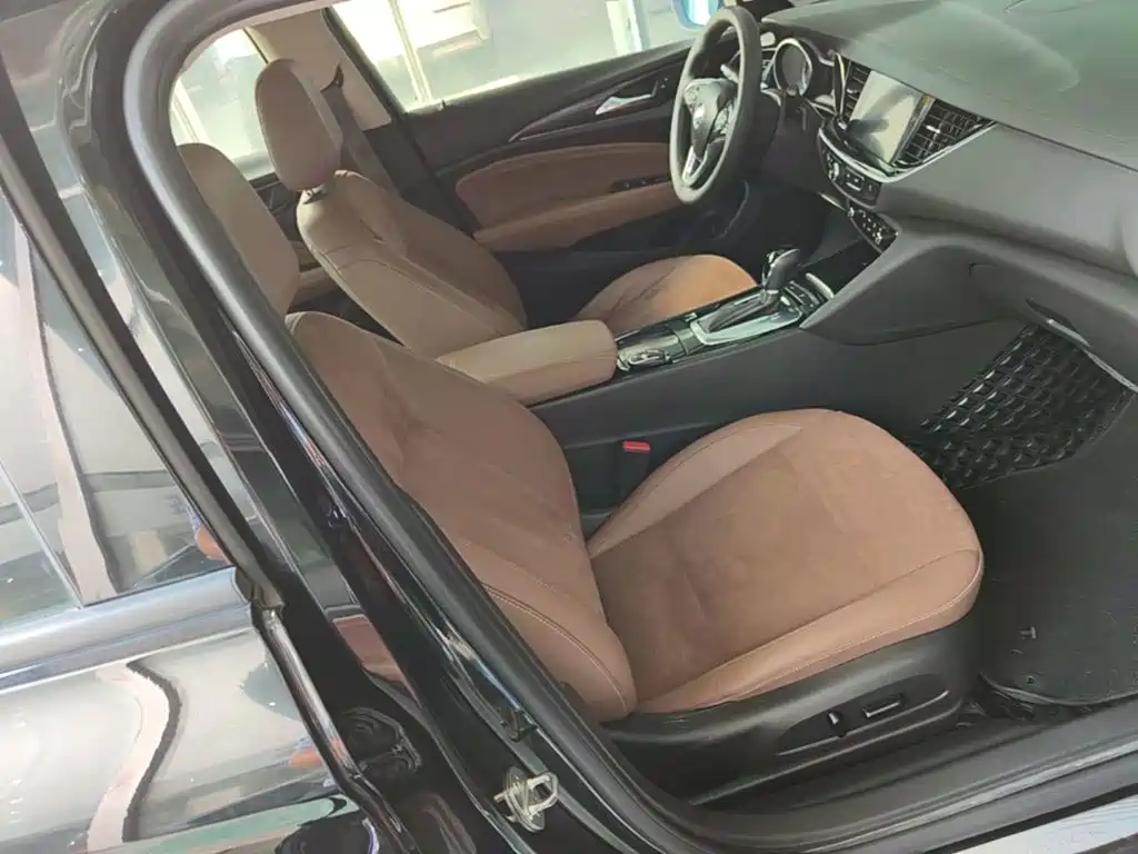 Buick Regal — фото 24