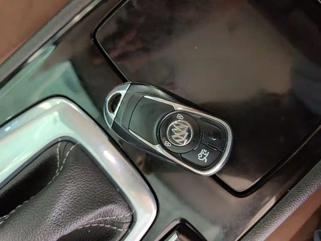Buick Regal — фото 8