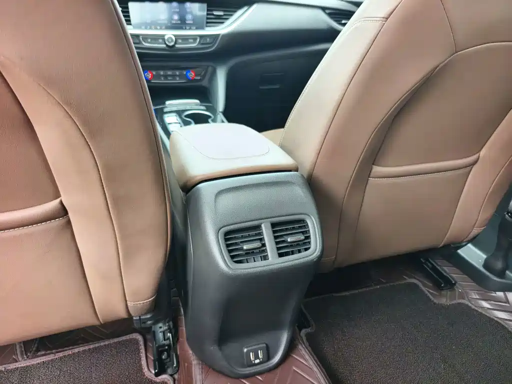 Buick Regal — фото 11