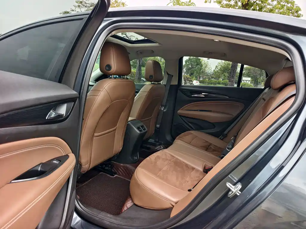 Buick Regal — фото 5
