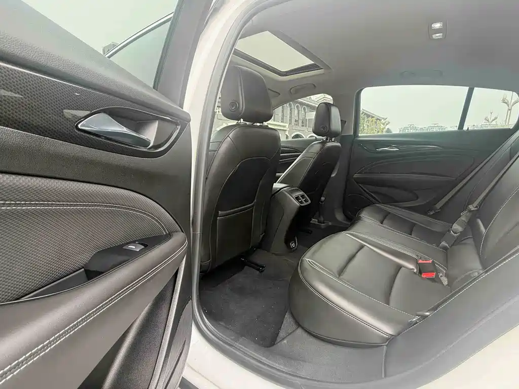 Buick Regal — фото 5