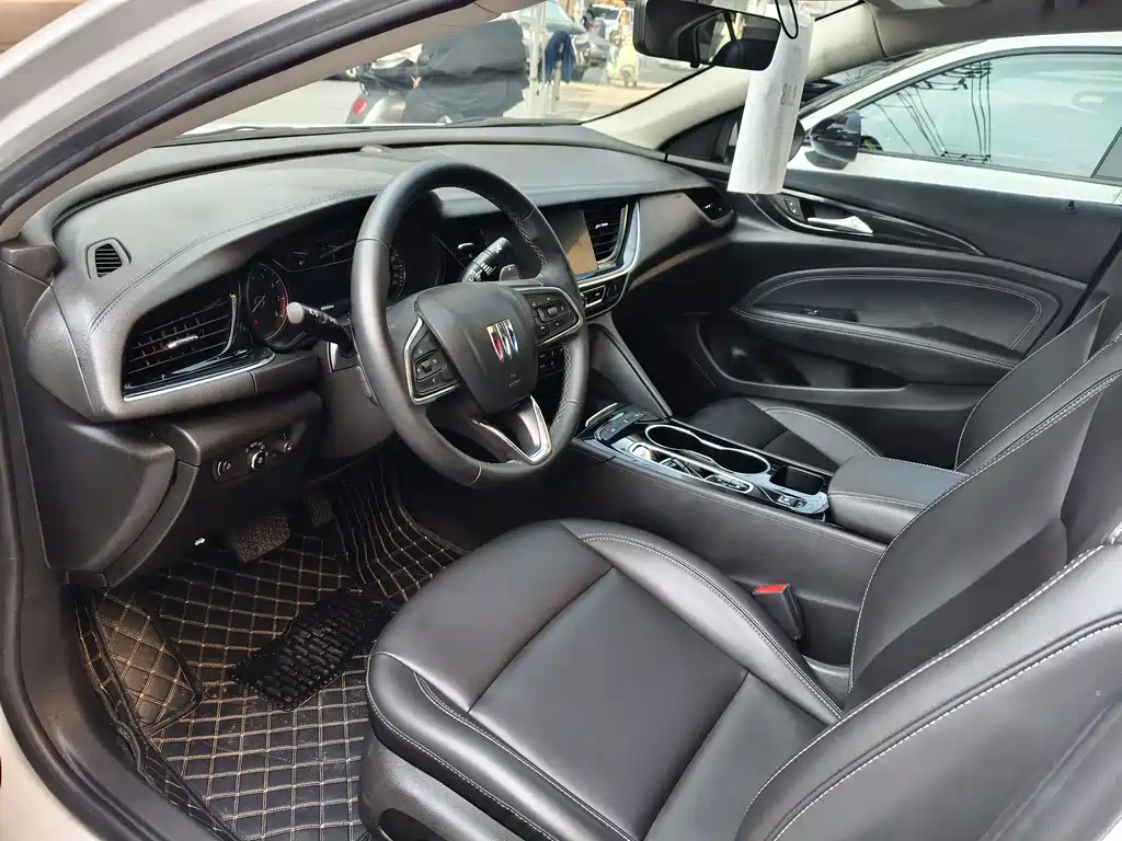 Buick Regal — фото 10