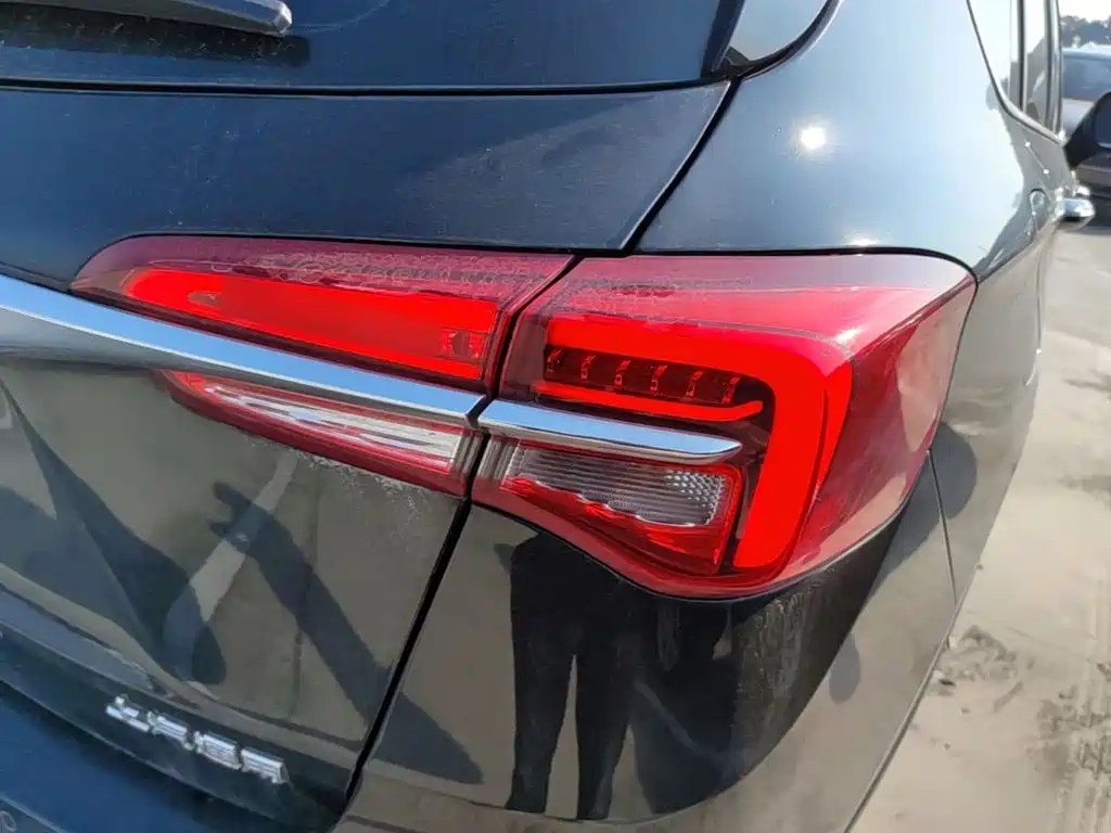 Buick Envision Plus — фото 8