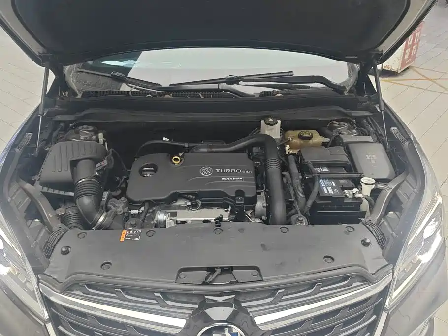 Buick Envision Plus — фото 10