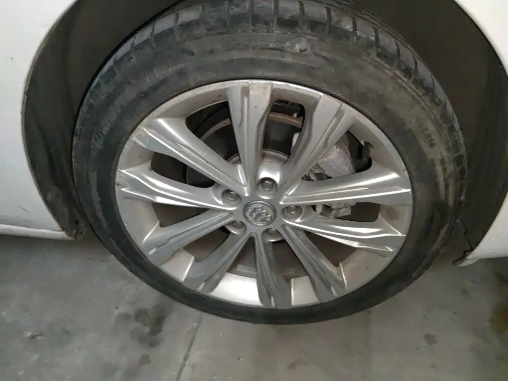 Buick Regal — фото 8