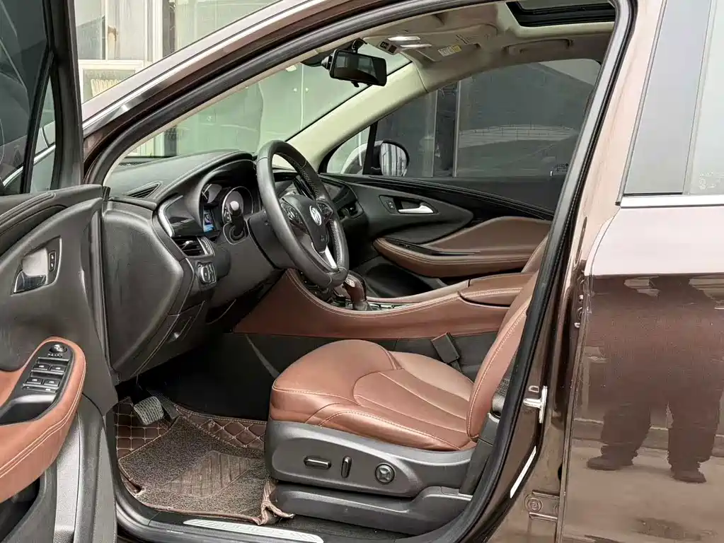 Buick Envision Plus — фото 7