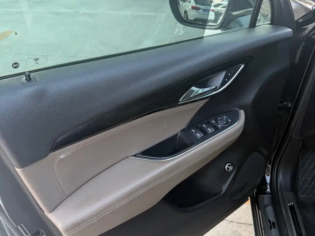 Buick Envision Plus — фото 5