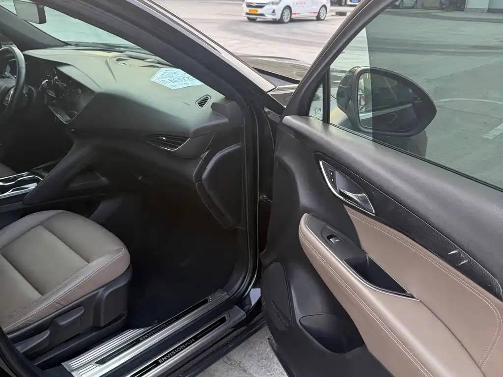 Buick Envision Plus — фото 8