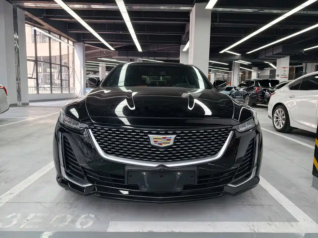 Cadillac CT5 — фото 2