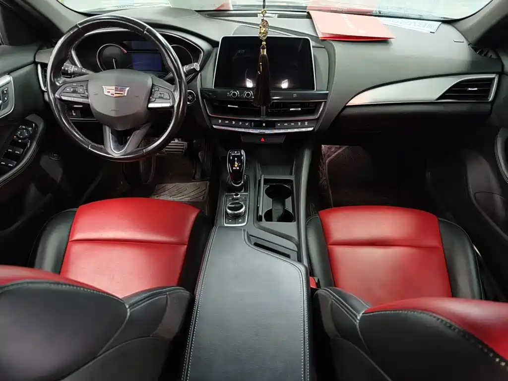 Cadillac CT5 — фото 5